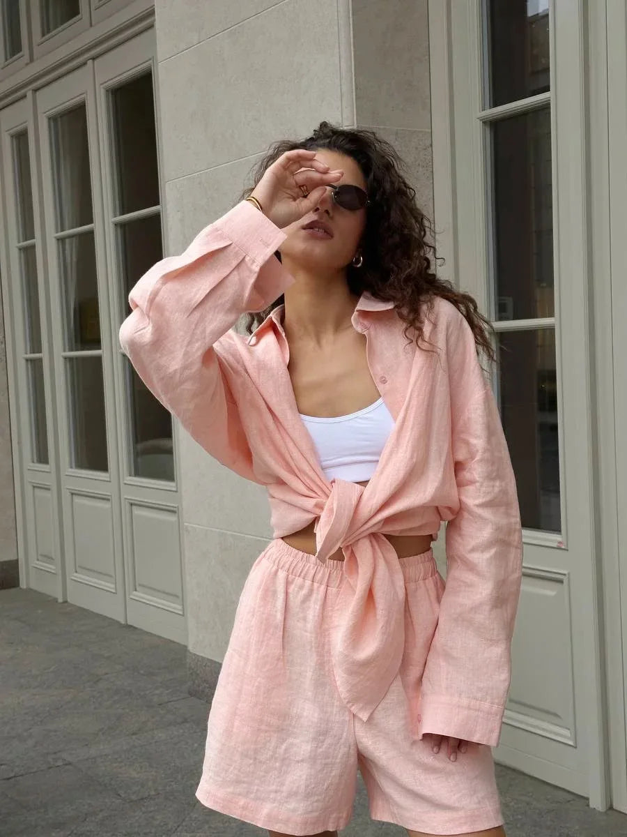 Conjunto Femenino de Blusa con Encaje y Pantalón