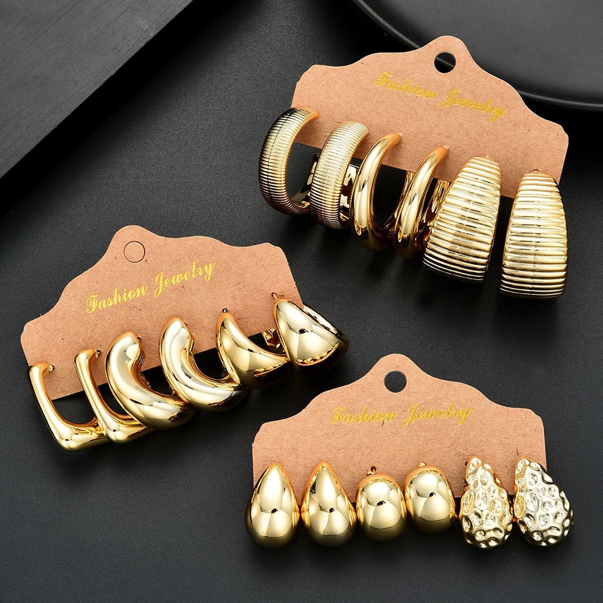 Pendientes Hoop Geométricos Color Dorado