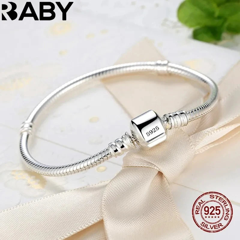 Pulsera de Plata 925 con Dijes Elegantes